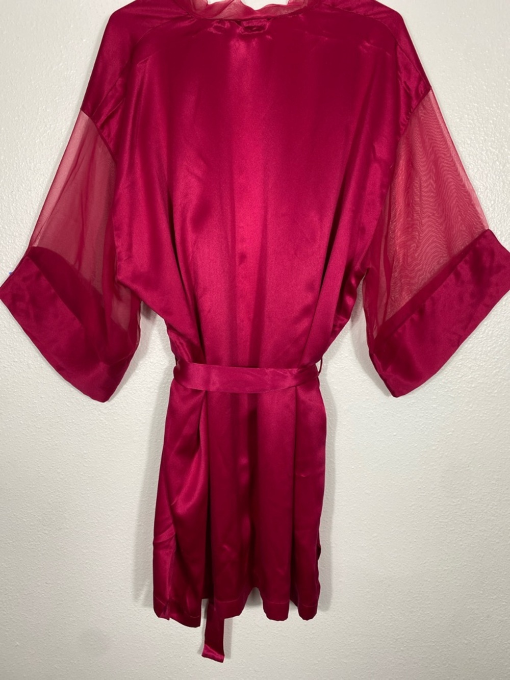 Victoria's Secret Fuchsia Satin Kimono Robe with Sheer Sleeves Size One Size - Picture 7 of 13